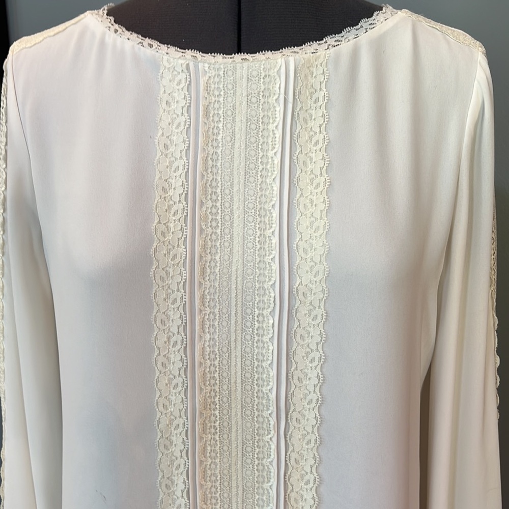 White House Black Market cream white blouse 4 - Picture 2 of 4